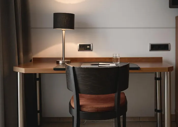 Hotel Vierjahreszeiten Am Seilersee 4*