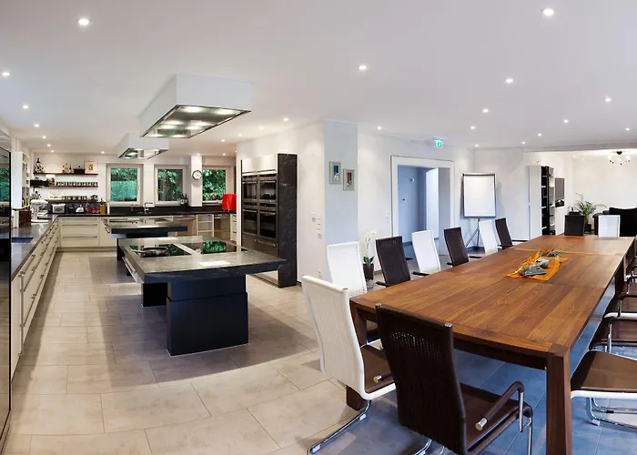 Hotel Vierjahreszeiten Am Seilersee 4*