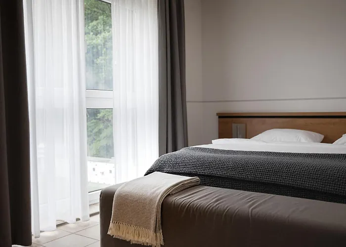 Hotel Vierjahreszeiten Am Seilersee 4*