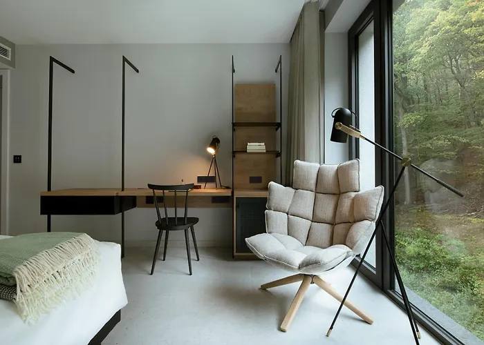 Hotel Vierjahreszeiten Am Seilersee 4*