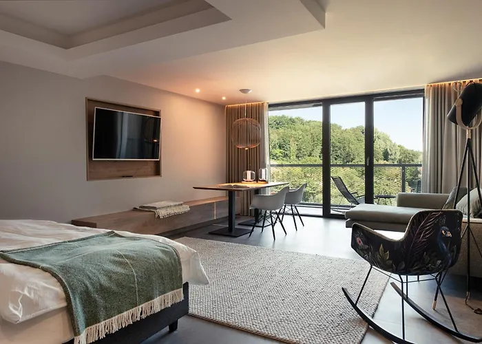 Hotel Vierjahreszeiten Am Seilersee 4*